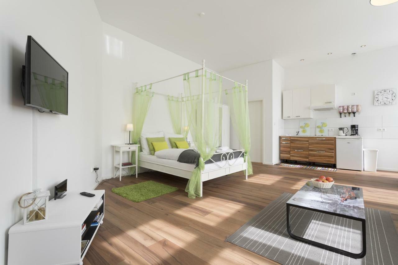 Studio Apartment Niemetzstr 51 Berlin Exterior photo